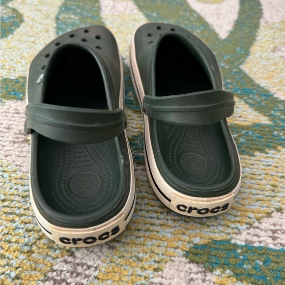 Olive green crocs size 10 men’s, size 12 womens - Picture 3 of 3